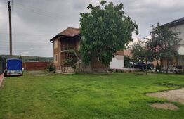 Casa cu 2 apartamente 164 mp utili, teren 525 mp, Sannicoara zona exceptionala