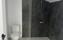 Apartament 3 camere, 67mp, finisat nou, 2 bai, parcare, zona Teilor