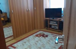 Casa zonaFlorilor,3camere,2bai,2bucatarii,pivnita,garaj,parcare,panouri electric