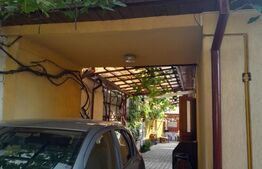 Casa zonaFlorilor,3camere,2bai,2bucatarii,pivnita,garaj,parcare,panouri electric