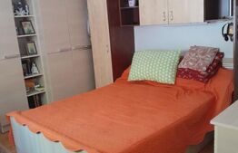 Casa zonaFlorilor,3camere,2bai,2bucatarii,pivnita,garaj,parcare,panouri electric