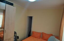 Casa zonaFlorilor,3camere,2bai,2bucatarii,pivnita,garaj,parcare,panouri electric