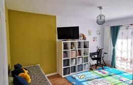 Apartament 3 camere, 53mp, intermediar, parcare, zona Terra