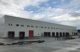 Hala moderna, aproape de aeroport, 2200 mp 