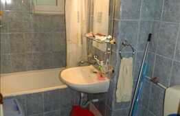 2 camere de vanzare, 50 mp cu garaj, zona Donath