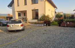 Casă 5 camere, 1000 mp teren Carpinis -Tarlungeni