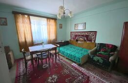 Casa de vacanta,, 830 mp teren, zona sat Dumbrava