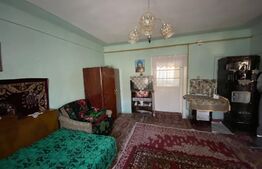 Casa de vacanta,, 830 mp teren, zona sat Dumbrava