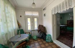 Casa de vacanta,, 830 mp teren, zona sat Dumbrava