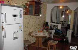 3 camere, 73.5 mp, decomandat, parcare, boxa la subsol, zona strazii Tulcea!