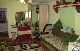 3 camere, 73.5 mp, decomandat, parcare, boxa la subsol, zona strazii Tulcea!