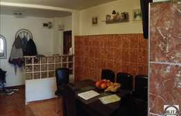 Vanzare apartament 2 camere, 50 mp, loc de parcare, zona strazii Dambovitei