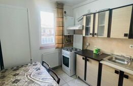 Garoniera, 30mp, parcare, etaj intermediar, zona Cetatii 