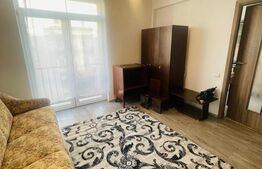 Garoniera, 30mp, parcare, etaj intermediar, zona Cetatii 