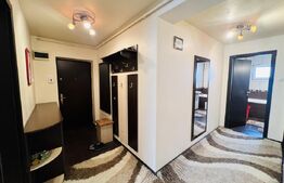 Apartament de 3 camere 65mp, parcare inclusa, etaj intermediar zona Teilor