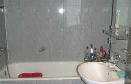 De vanzare apartament 3 camere, 65 mp, parcare, boxa subsol, zona Calvaria!