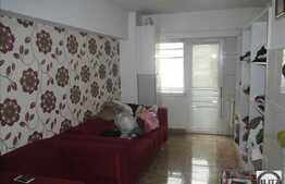 De vanzare apartament 3 camere, 65 mp, parcare, boxa subsol, zona Calvaria!