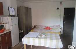 Vanzare 2 camere, 37 mp, balcon, zona strazii Stejarului!