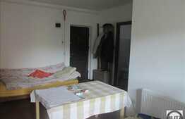 Vanzare 2 camere, 37 mp, balcon, zona strazii Stejarului!