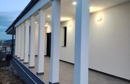 Casa Deosebita, 4 camere, semifinisat, Coruşu !