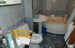 De vanzare apartament cu 3 camere, 62 mp, parcare, 2 boxe subsol!