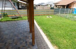 Casă individuală de 95mp pe un singur nivel cu 500mp teren și panouri în Jucu