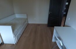 Casă individuală de 95mp pe un singur nivel cu 500mp teren și panouri în Jucu