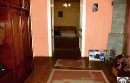 2 camere, 71 mp, decomandat, boxa subsol, zona strazii Horea