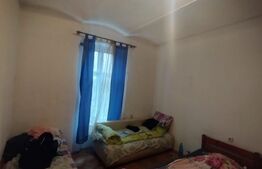 Oportunitate! Apartament la casa, 108 mp utili, zona centrala, 350 mp curte