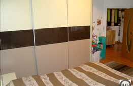 Vanzare apartament 2 camere, 64 mp finisat, mobilat modern, la 10 minute de Gara