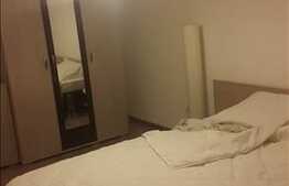 De vanzare apartament cu 3 camere, 63 mp, parcare, zona Edgar Quinet