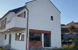 Case tip Duplex, 154/190mp semifinisat, in comuna Chinteni