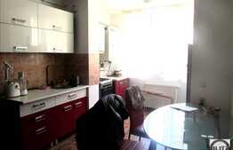 De vanzare 2 camere, 40 mp utili, zona strazii Florilor! Etaj intermediar!