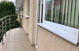 Apartament cu 3 camere, 75 mp, imobil tip casa, zona strazii Dambovitei