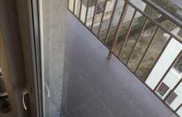 1 camera, 41 mp, A.C., boxa, zona strazii Rasaritului