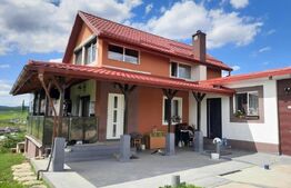 Casa si teren 3450mp, panorama superba asupra orasului