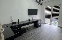 Triplex modern, 153 mp, 2 parcari si garaj, gradina, zona Teilor 