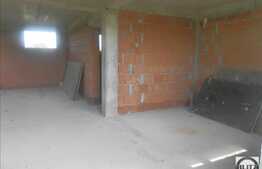 De vanzare 2 camere, 50 mp, semifinisat! Zona nou dezvoltata! Cu parcare!