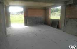 De vanzare 2 camere, 50 mp, semifinisat! Zona nou dezvoltata! Cu parcare!