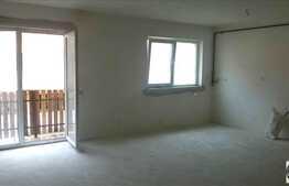 De vanzare 2 camere, 56 mp, balcon, semifinisat! Etaj intermediar! Zona Terra!