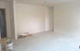 De vanzare 2 camere, 56 mp, balcon, semifinisat! Etaj intermediar! Zona Terra!