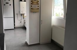 De vanzare apartament 4 camere 