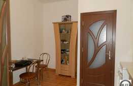 De vanzare apartament 2 camere, 63 mp, boxa subsol, zona centrala!