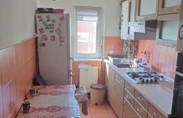 De vanzare 3 camere, 50 mp, etaj intermediar, zona Auchan