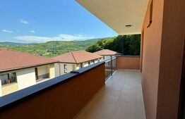 Duplex 120 mp, lux, prima inchiriere, parcare, gradina, zona Cetatea Fetei 