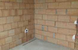 3 camere, 69 mp, etaj intermediar! Semifinisat! Imobil in curs de finalizare! COMISION 0%