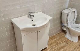 Apartament 2 camere,51mp cu parcare inclusa in pret, strada Stejarului.