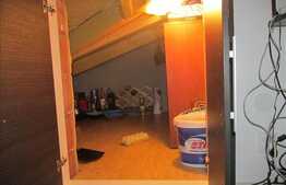 Mansarda 3 camere, mobilat modern, parcare, zona strazii Eroilor!