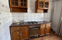 Apartament spațios de 3 camere în Răcădău!