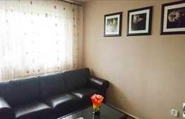 De vanzare apartament 3 camere, 54 mp, boxa subsol, zona Bucium
